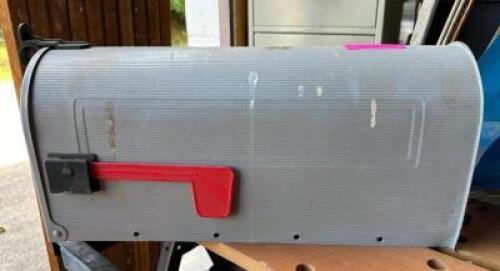 LARGE METAL MAILBOX