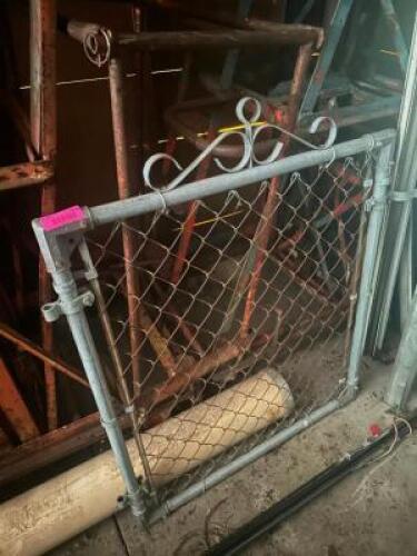 FENCE GATE