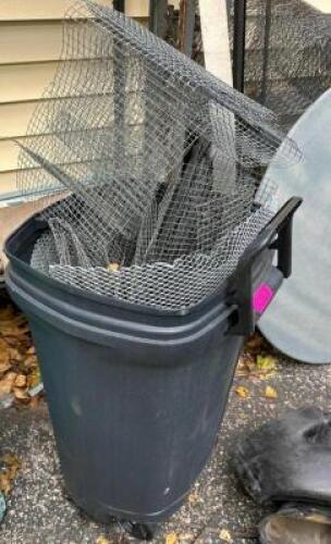TRASH CAN WITH CHICKEN WIRE