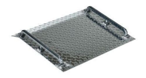 DESCRIPTION:&nbsp;(1) MINI DOCK PLATEBRAND/MODEL:&nbsp;VESTIL/AMD-3018INFORMATION:&nbsp;ALUMINUM, 600LB CAPACITYSIZE:&nbsp;18" Length x 30" Width x 1/8" ThickRETAIL$:&nbsp;$169.94QTY:&nbsp;1