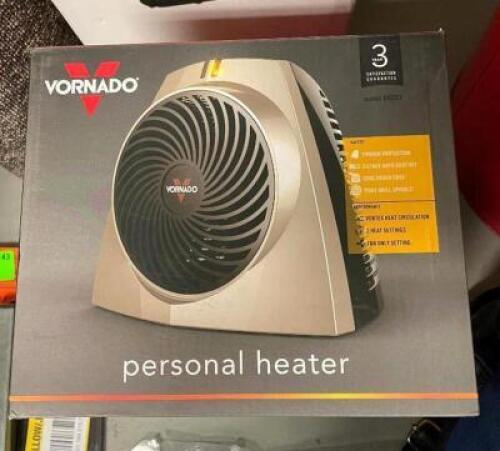 VORNADO 1559 BTU 750-Watt Portable Electric Fan Heater Furnace VH203 Personal Vortex