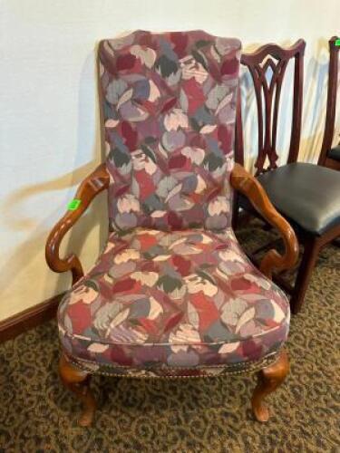 UPHOLSTERED ARMCHAIR