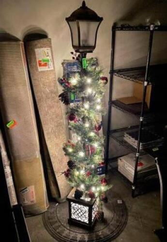 6 FT POTTED ENTRANCE DECORATION (LIGHT ON TOP DOES NOT WORK)