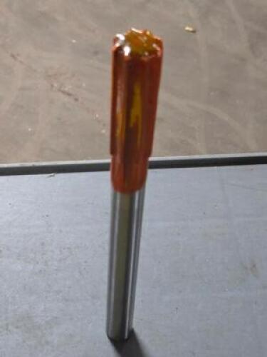 DESCRIPTION: (1) HSS CHUCKING REAMER BRAND/MODEL: MADE IN USA 72038672 SIZE: 0.8670" DIA RETAIL$: $239.37 QTY: 1