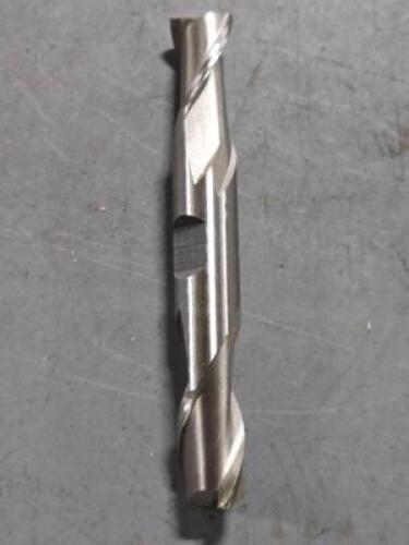 DESCRIPTION: (4) HHS DE SQ END MILL BRAND/MODEL: VC 01705326 SIZE: 1/2" DIA 1" LOC QTY: 4
