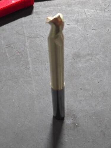 DESCRIPTION: (2) SOLID CARBIDE CORNER RADIUS END MILL BRAND/MODEL: ACCUPRO 48339071 SIZE: 1/2" DIA 5/8" LOC 0.1200" RAD RETAIL$: $322.30 QTY: 2