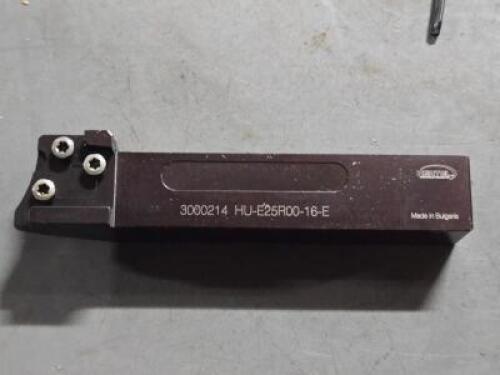 DESCRIPTION: (1) HUE25R00 CUT-OFF TOOL HODER BRAND/MODEL: HERTEL 3000214 QTY: 1