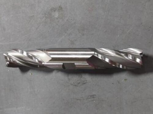DESCRIPTION: (2) HSS DE SQ END MILL BRAND/MODEL: HERTEL 41117714 SIZE: 15/16" DIA 1-7/8" LOC 1" SD RETAIL$: $215.26 QTY: 2