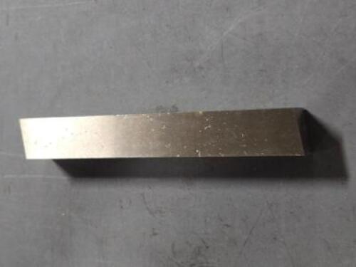 DESCRIPTION: (1) COBALT SQ TOOL BIT BLANK BRAND/MODEL: CLEVELAND C44559 SIZE: 1" W 1" H 7" OAL RETAIL$: $594.34 QTY: 1