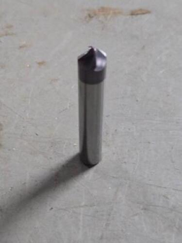 DESCRIPTION: (2) 45 DEG TAPER FORM BARREL CUTTER END MILLS BRAND/MODEL: ACCUPRO 03326659 SIZE: .3750" SM END DIA RETAIL$: $330.24 QTY: 2