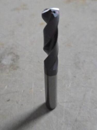 DESCRIPTION: (3) SOLID CARBIDE SML DRILL BIT BRAND/MODEL: ACCUPRO 41586272 SIZE: 5/16" DIA RETAIL$: $294.60 QTY: 3