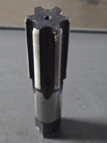 DESCRIPTION: (1) HSSS BOTTOMING TAP BRAND/MODEL: REGAL 1031U48N SIZE: 1-5/16"-20 NS RETAIL$: $215.54 QTY: 1