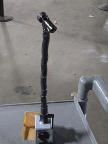 DESCRIPTION: (1) FLEXIBLE MAGNETIC STAND BRAND/MODEL: MITUTOYO 7012-10 RETAIL$: $227.51 QTY: 1