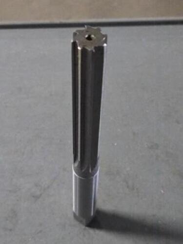 DESCRIPTION: (2) HSS HAND REAMER BRAND/MODEL: VC 02210425 SIZE: 21/32" DIA RETAIL$: $176.20 QTY: 2