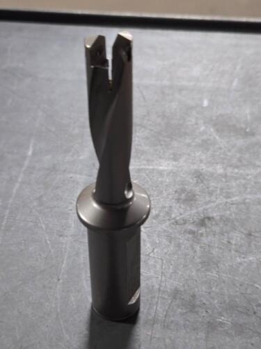 DESCRIPTION: (1) INDEXABLE DRILL BODY BRAND/MODEL: HERTEL4006199 SIZE: .5512"-.5705" DIA RETAIL$: $121.19 QTY: 1