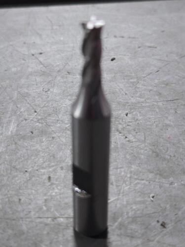 DESCRIPTION: (2) HSS SQ. END MILL BRAND/MODEL: HERTEL 41117870 SIZE: 3/16" 1/2" LOC 3/8" SD RETAIL$: $40.32 QTY: 2