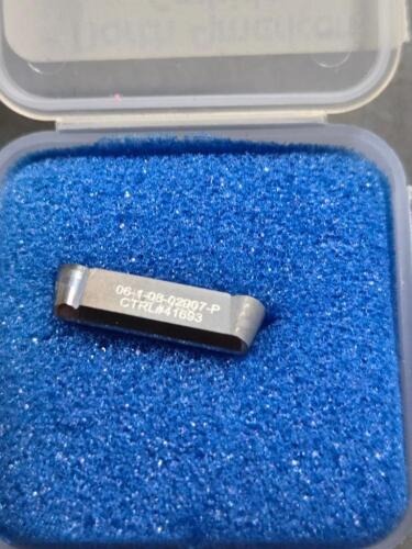 DESCRIPTION: (10) SOLID CARBIDE GROOVING INSERTS BRAND/MODEL: NORTH AMERICAN CARBIDE A4R400M04P00ST SIZE: $38.10 PER INSERT QTY: 10