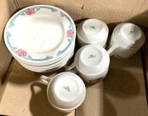 DECORATIVE CHINA DINNERWARE SET