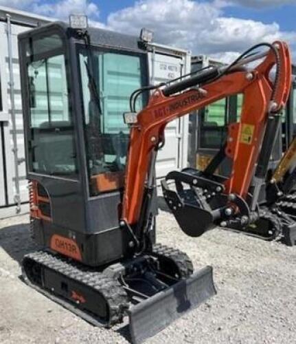 DESCRIPTION 2023 AGROTK QH13R MINI EXCAVATOR BRAND / MODEL: AGROTK QH13R ADDITIONAL INFORMATION SN# 2318076404, MFG 2023, UNUSED. SERVICE BY MECHANIC,