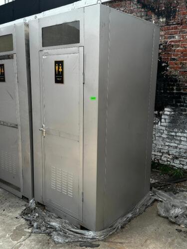 DESCRIPTION STAINLESS JOBSITE BATHROOM W/ SINK, TOILET, AND FAN ADDITIONAL INFORMATION NEW 2024 LOCATION LOT QTY 1