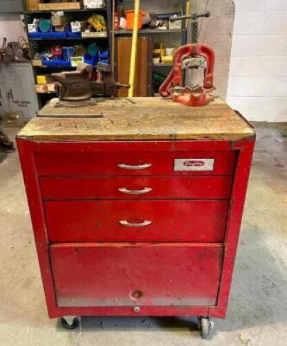 TOOL BOX WITH VISES