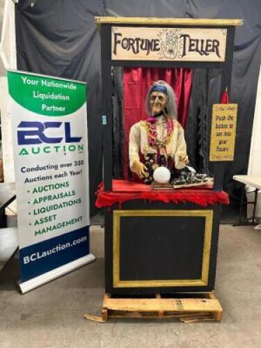 POISON PROPS FORTUNE TELLER ANIMATRONIC PROP
