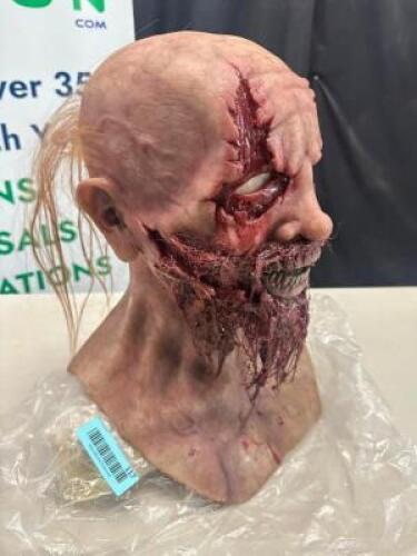PROFESSIONAL SILICONE ZOMBIE MALE MASK