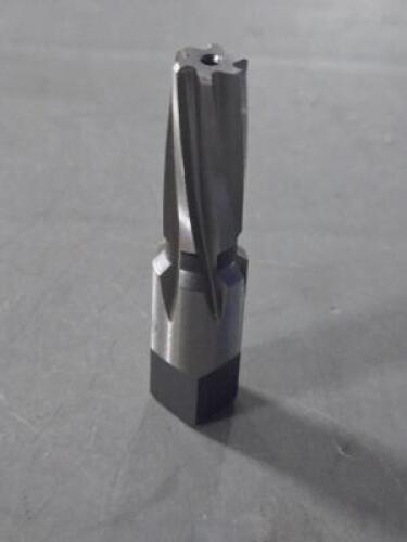 DESCRIPTION: (2) STRAIGHT SHANK PIPE REAMER BRAND/MODEL: CLEVELAND C24983 SIZE: 1/4" PIPE 0.472" DIA 13/32" SM END DIA RETAIL$: $191.28 QTY: 2
