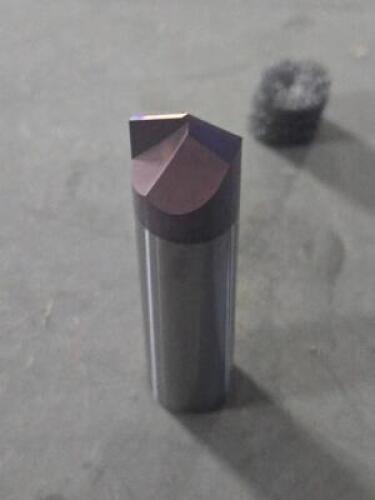 DESCRIPTION: (2) 152 DEG SPOT DRILLS BRAND/MODEL: THOMPSON TG008033 SIZE: 15mm QTY: 2