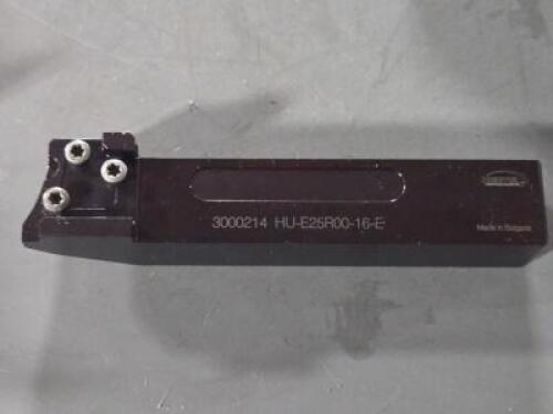 DESCRIPTION: (1) HUE25R00 CUT-OFF TOOL HODER BRAND/MODEL: HERTEL 3000214 QTY: 1