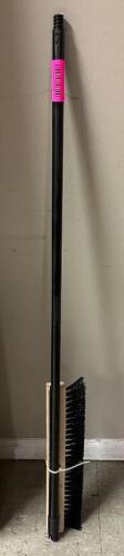 18" DRIVEWAY COATER BRUSH