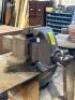 HEAVY DUTY VISE ON STAND - 6