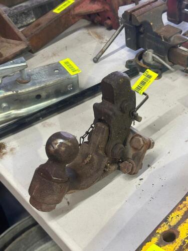 RECEIVER HITCH