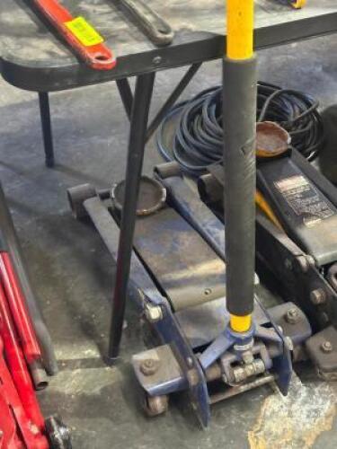 LARGE AUTO JACK