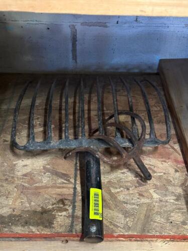 (2) METAL RAKE HEADS