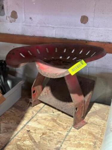 TRACTOR SEAT