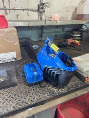 40V LEAF BLOWER WITH CHARGER
