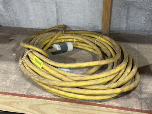 HEAVY DUTY EXTENSION CORD