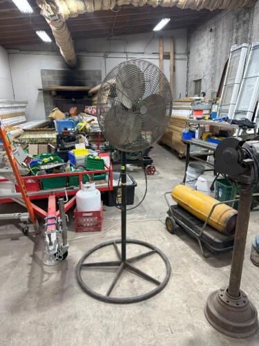INDUSTRIAL STAND FAN