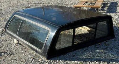 TRUCK CAMPER SHELL