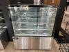 NORTH AMERICAN RESTAURANT EQUIPMENT 48" REFRIGERATED BAKERY DISPLAY CASE.