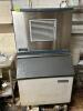 SCOTSMAN C033SA-1E AIR COOLED 300 LB. ICE HEAD WITH BIN. - 2