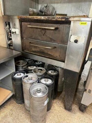 BAKERS PRIDE 36"DECK PIZZA OVEN. NOT IN WORKING ORDER
