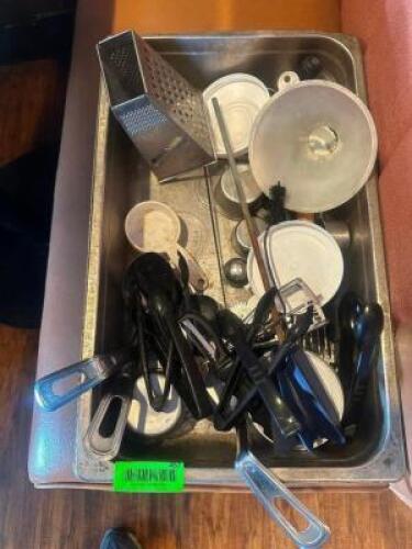 (1) LOT OF ASSORTED UTENSILS