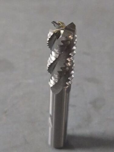 DESCRIPTION: (3) COBALT ROUGHING END MILLS BRAND/MODEL: VC 01897289 SIZE: 7/16" DIA 1" LOC 3/8" SD RETAIL$: $73.95 QTY: 3