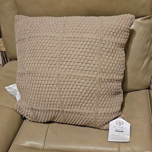 DESCRIPTION: (3) INDOOR / OUTDOOR CHAIR PILLOWS INFORMATION: BROWN RETAIL$: $15.00 EA QTY: 3