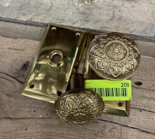 POLISHED PLATE AND DOOR KNOB SET