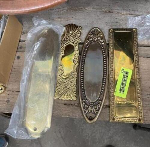 ASSORTED BRASS PLATES AS SHOWN