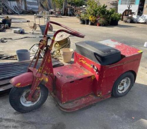 VINTAGE CUSHMAN ELECTRIC SCOOTER (NOT RUNNING)