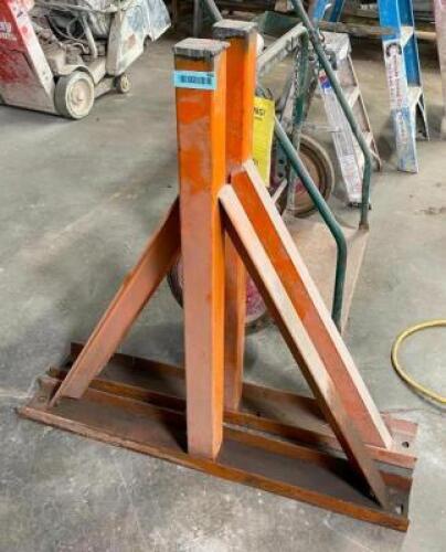 (2) STEEL STANDS